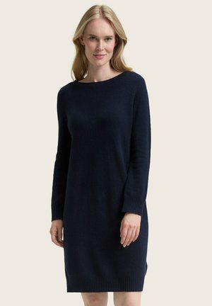 Strickkleid - lunar eclipse
