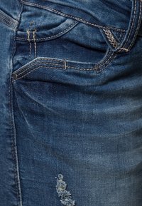 MAMALICIOUS Denim shorts - blue denim