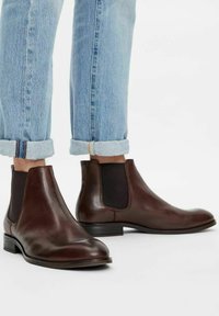 Bianco BANDOLERO CHELSEA - Botines - darkbrown6