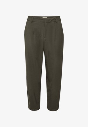 Pantalon vert olive sur mesure longueur cheville avec passants de ceinture, plis à l'avant et fermeture avant dissimulée.