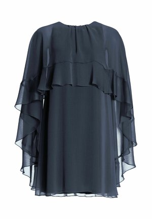 Marineblauwe chiffonjurk met gelaagde ruches aan de mouwen, ronde halslijn en een losse pasvorm. Zachte textuur en lichtgewicht stof voor comfort.