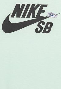 Nike SB TEE LOGO UNISEX - Triko s potiskem - barely green