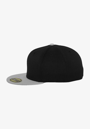 Black baseball cap with a gray flat brim and button. Features a structured design and fabric texture suitable for casual wear.