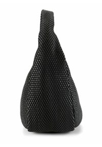 Sac tissé noir à surface texturée, de forme triangulaire et doté d'une seule sangle. Présente un design sans coutures avec aucun élément métallique visible.