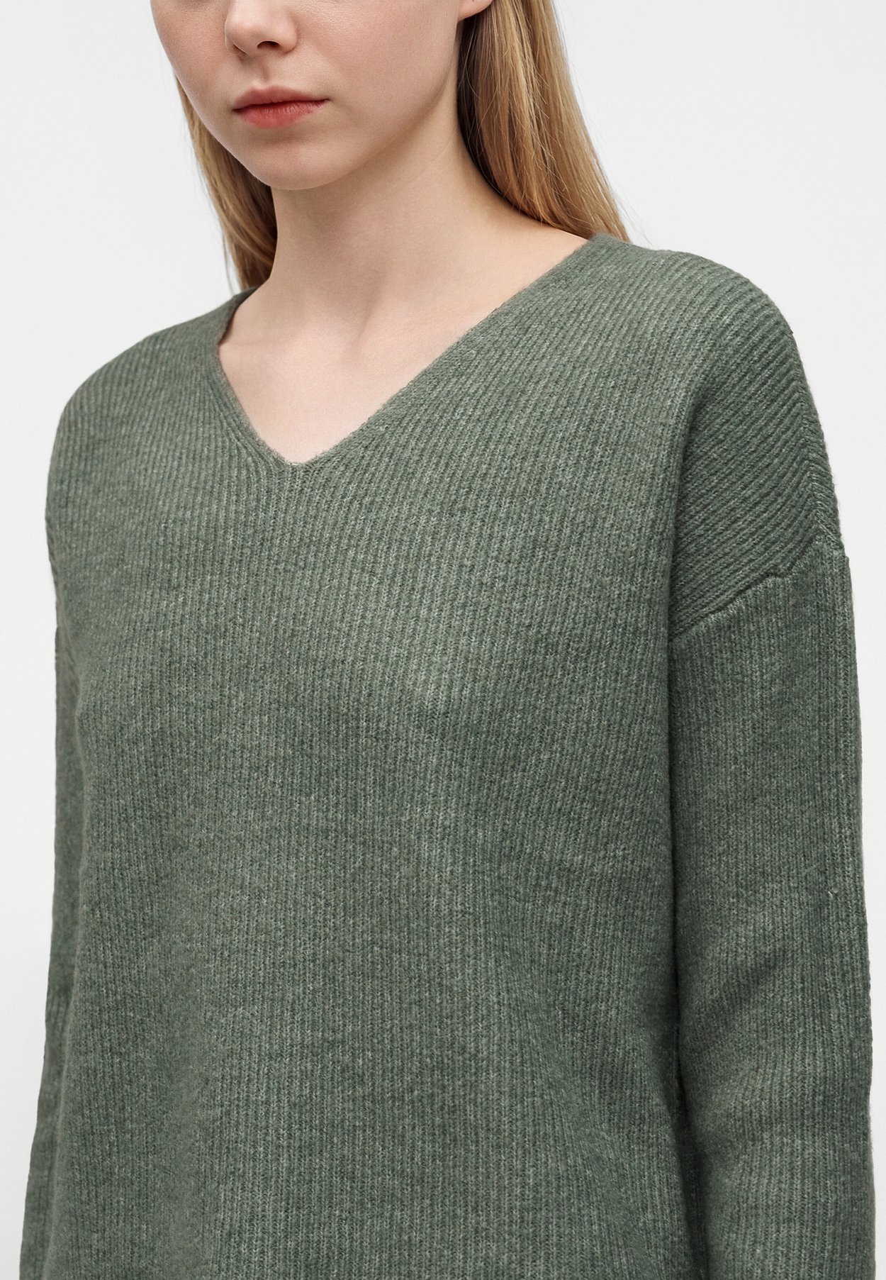 ONLCAMILLA V-NECK L/S PULLOVER KNT NOOS