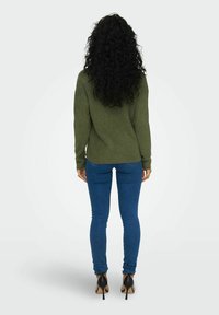 ONLY CAMILLA ciemnozielony