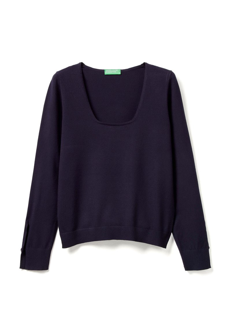 Maglione blu navy con scollatura a barchetta, maniche lunghe, polsini e orlo a coste. Presenta dettagli con bottoni sulle aperture delle maniche. Texture morbida.