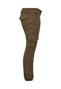 Cargo bukser i olivengrønn, i bomullsblanding, tettsittende design med sidelommer, avsmalnende ankel og elastisk mansjett i hemmet.