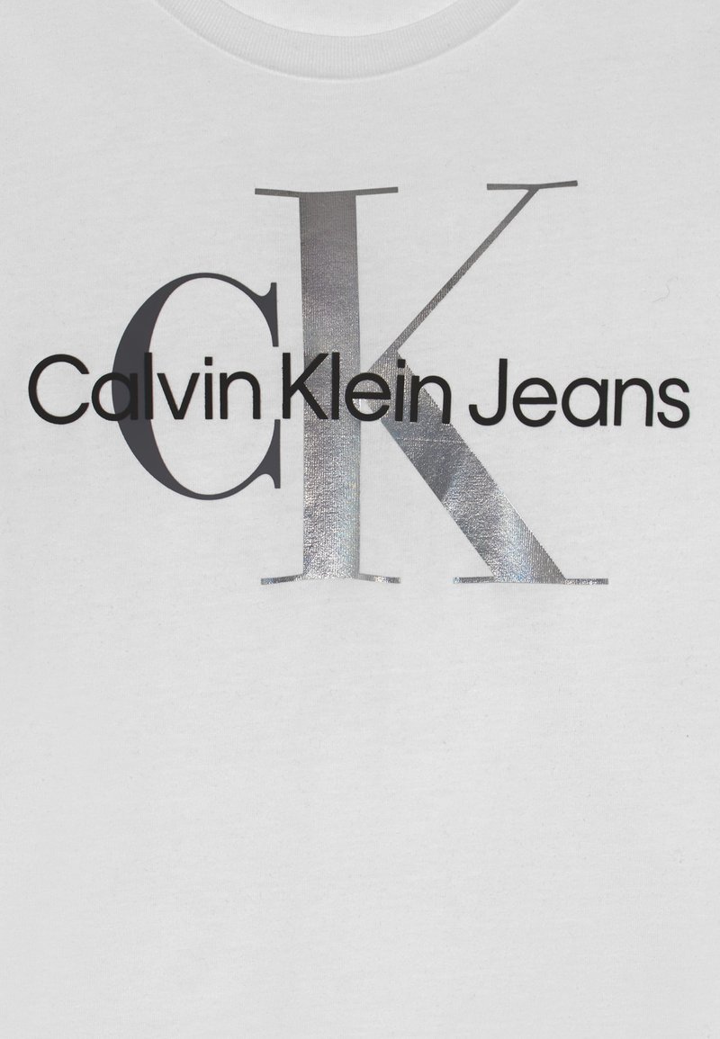 Kinder T-Shirts | Calvin Klein Jeans MIXED MONOGRAM T-Shirt print bright white/weiß - PT89184 Kinder T-Shirts | Calvin Klein Jeans MIXED MONOGRAM T-Shirt print bright white/weiß - PT89184