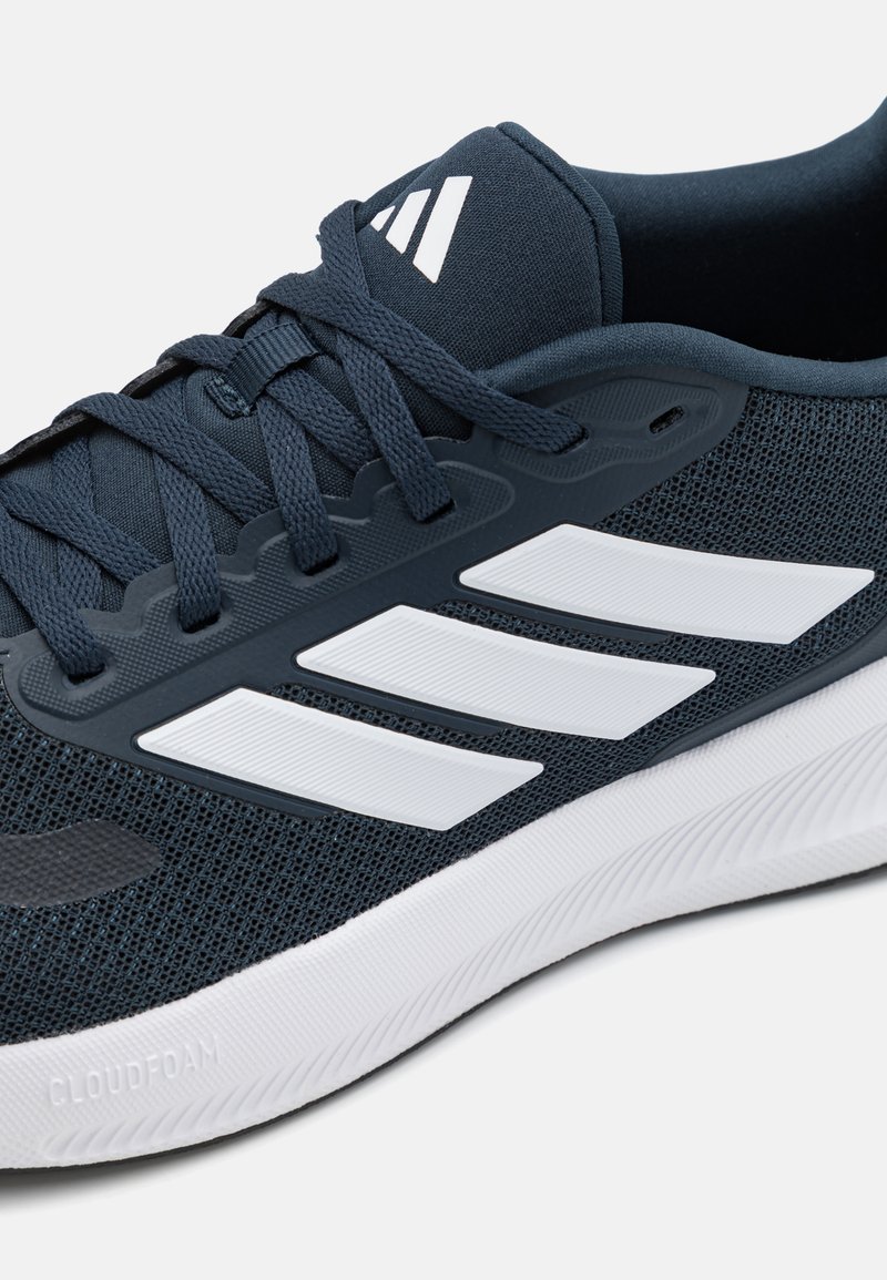 adidas Performance RUNFALCON 5 - Road running shoes - aurora ink/footwear  white/pure ruby/dark blue - Zalando
