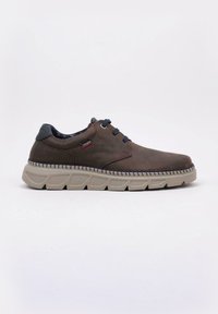 CallagHan Zapatos con cordones - brown