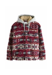 Rød og creme ternet jakke med grå hætte, der har en fleeceforet krave og knaplukning. Mønstrene inkluderer geometriske designs og accenter.