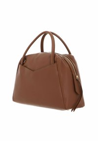 Sac à main en cuir marron avec un design structuré, deux poignées supérieures, une fermeture éclair et une texture lisse. Présente un détail de couture en diagonale.