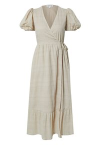 Robe portefeuille beige en tissu texturé, avec manches bouffantes, col en V, ceinture à nouer et jupe à volants.