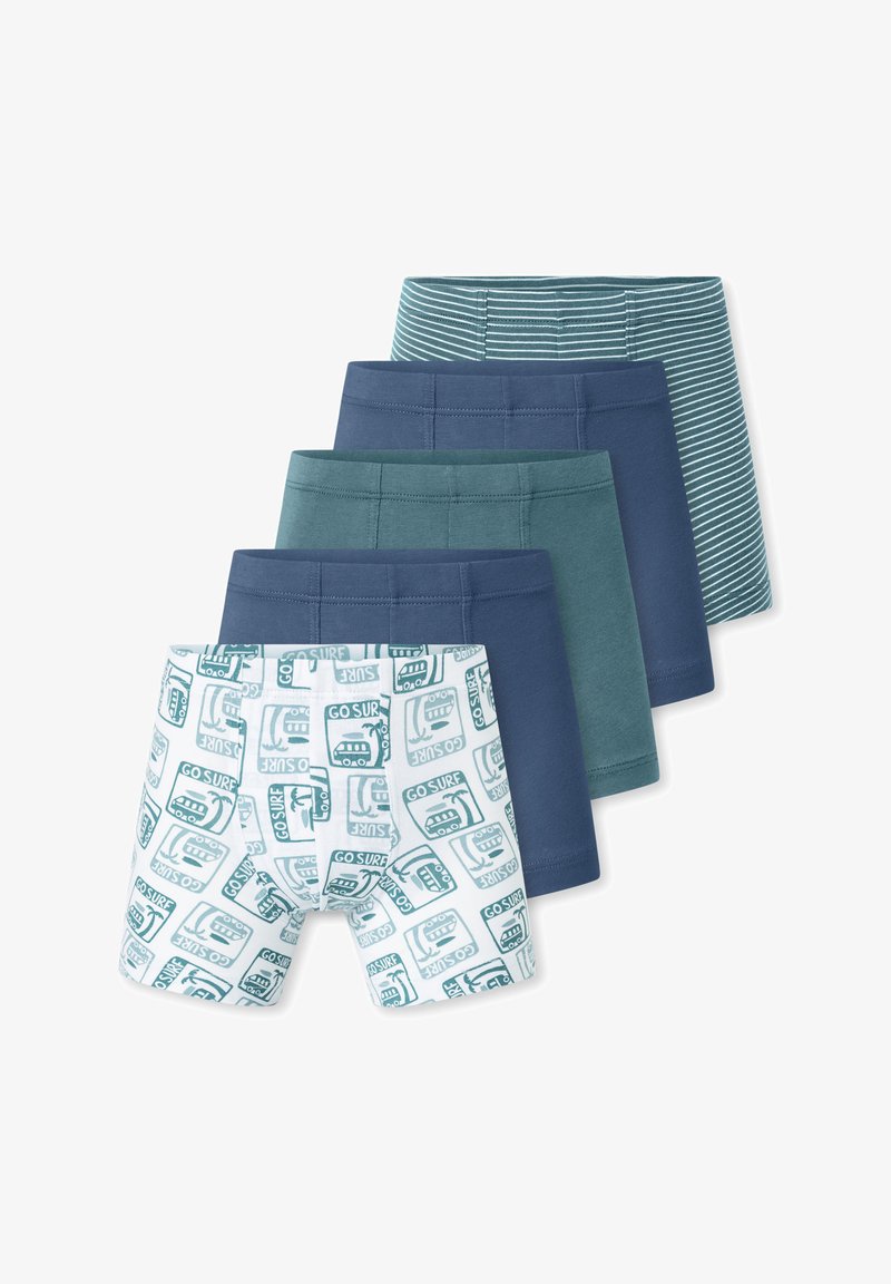 Vijf jongens boxershorts in verschillende tinten blauw en groen; één met een surfbuspatroon, één gestreept, de overige effen van kleur.