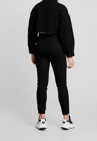 Missguided Petite Jeansjacka - black