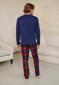 Next MOTIONFLEX COSY SET STANDARD - Nachtwäsche Set - blue orange check