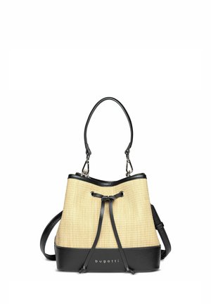 Bolso tipo bucket tejido beige con adorno de cuero negro, cierre de cordón, asa superior, correa para hombro desmontable y logo "bugatti" en la parte delantera.