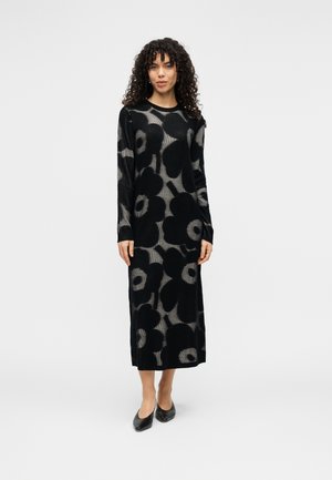 LAATIA UNIKKO KNITTED DRESS - Džemperkleita - black/light pink