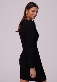 Makalu - Sukienka koktajlowa