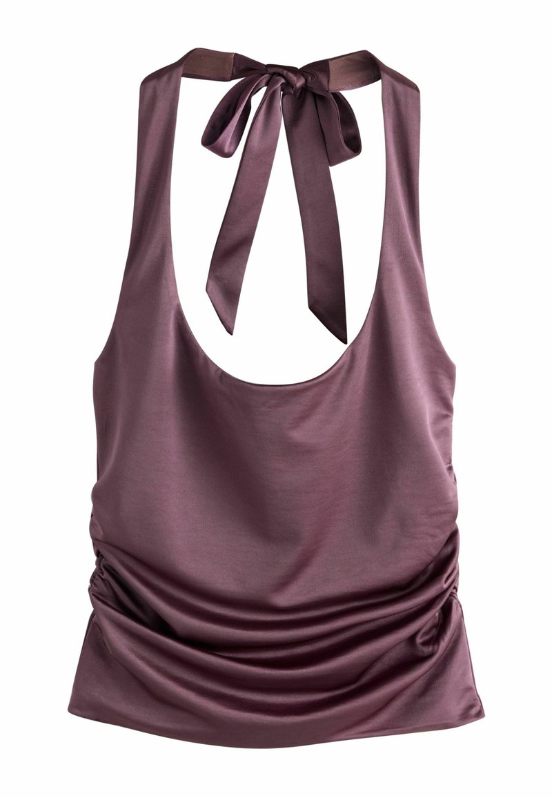 Haut sans manches bordeaux avec un décolleté en scoop plongeant, des côtés froncés, et une texture satinée avec un ruban noué à l'arrière.
