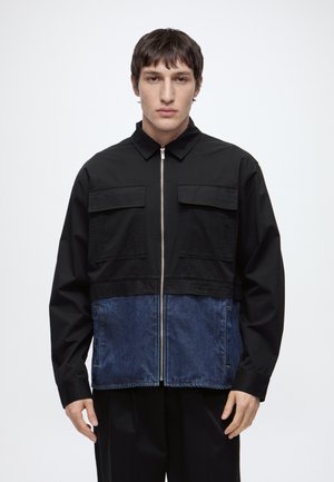 Karl Lagerfeld Jeans MIXED OVERSHIRT - Kevyt takki - washed dark blue/black