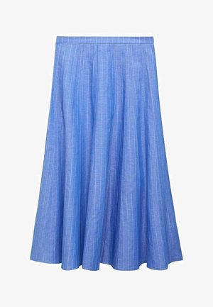 Jasnoniebieska plisowana spódnica z pionowymi białymi paskami. Wykonana z miękkiego materiału, o długości midi i dopasowanym pasie.