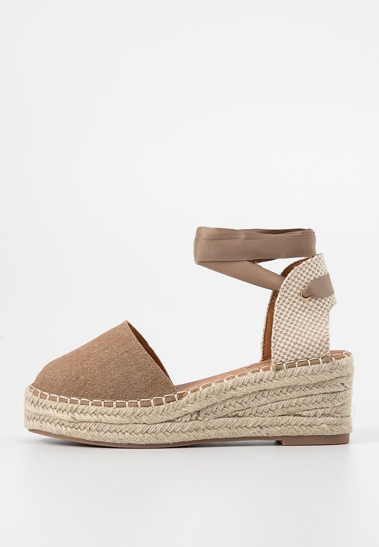 CAFèNOIR Veterpumps bruin