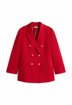 Blazer rouge à double boutonnage avec boutons dorés, col à revers, deux poches fendues à l'avant et manches longues, posé à plat sur un fond blanc.