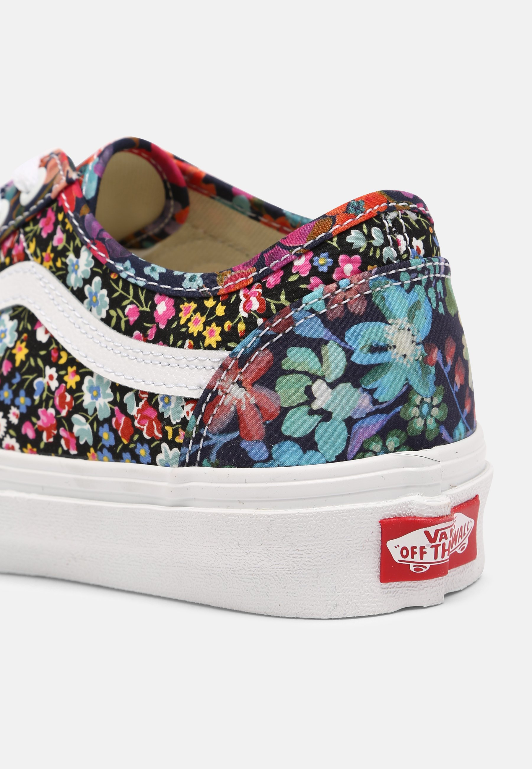 vans liberty