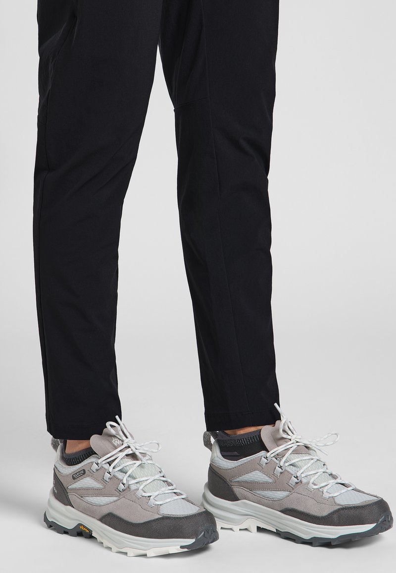 Jack Wolfskin CYROX TEXAPORE  - Chaussures de marche - cool grey