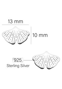 Sterling silver design i form av ett snäckskal, som mäter 13 mm med 10 mm, har strukturerade linjer och en polerad yta. Märkt 925 för silverrenhet.