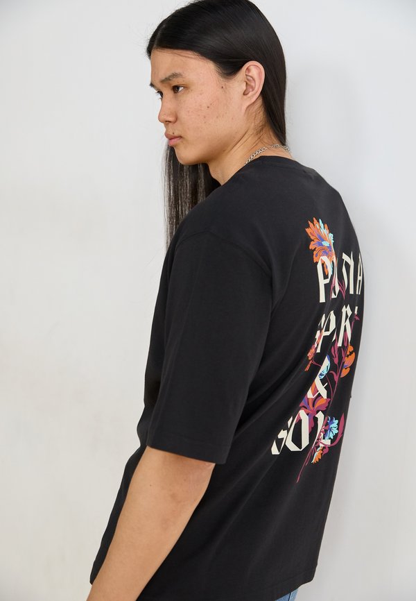 FLORAL SPORT GRAPHIC BOXY TEE - Print T-shirt2