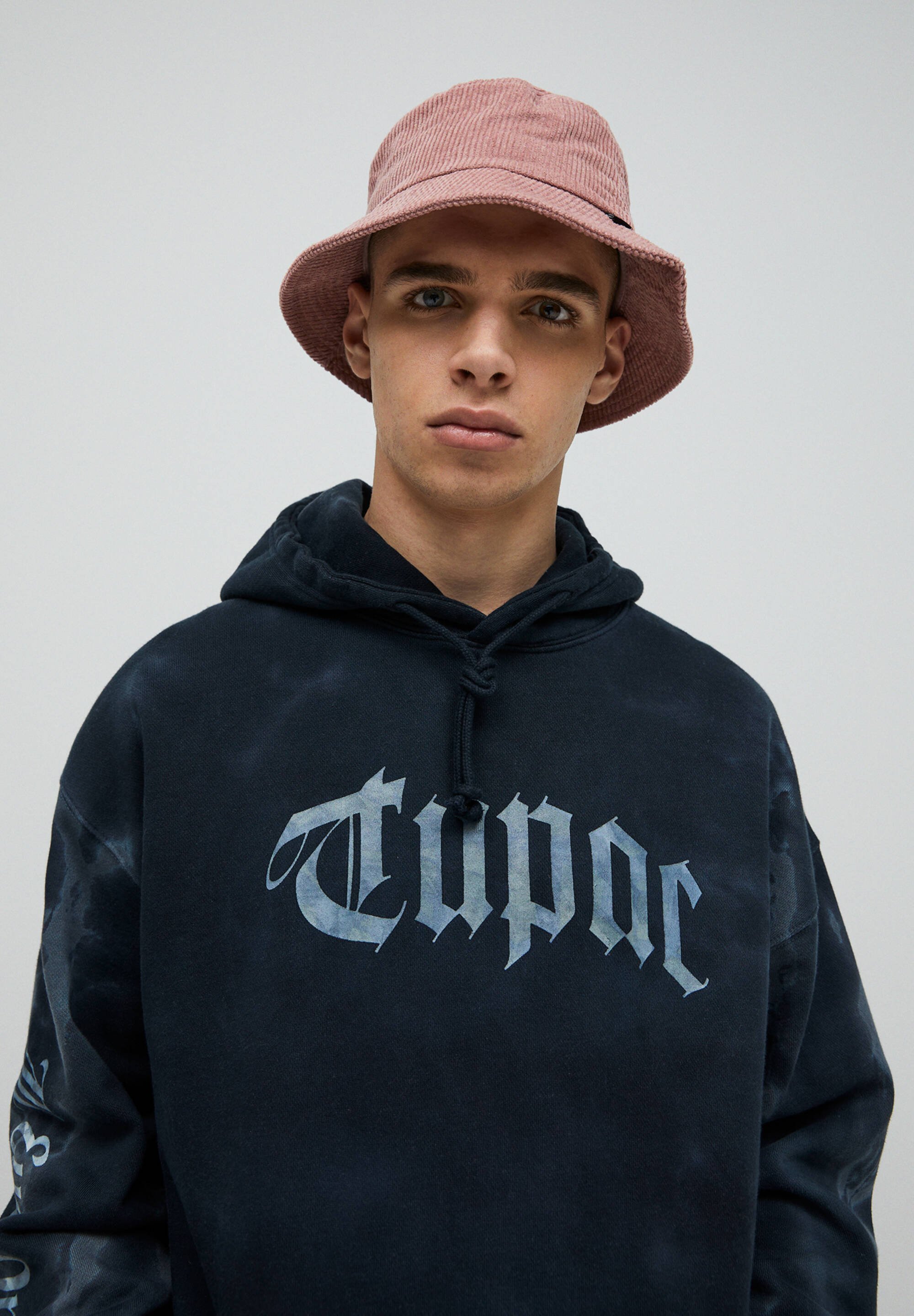 tupac hoodie pull and bear
