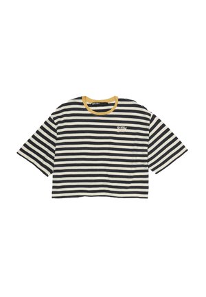 Camiseta de manga corta con rayas horizontales en blanco y negro, cuello redondo amarillo y pequeño texto bordado en blanco en el pecho.