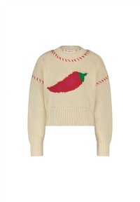 Korte trui van een wolmix in crème met een ribbeltextuur, met een groot ontwerp van een rode chilipeper en contrasterende rode stiksel langs de halslijn.