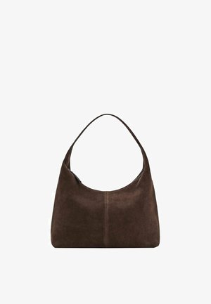 Sac à bandoulière en daim marron avec une poignée unique incurvée, présentant une texture lisse et un design minimaliste, sans pièces métalliques apparentes ni accents.