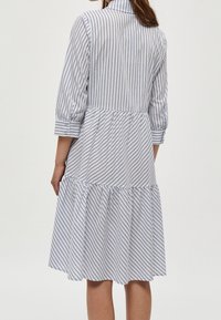 Minus Abito a camicia - dark blue