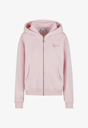 Roosa tõmblukuga kapuutsiga dressipluus, pehmest kangast, millel on kengurutasku, soonilised varrukaservad ja ääred ning väike tikitud logo rinnal.