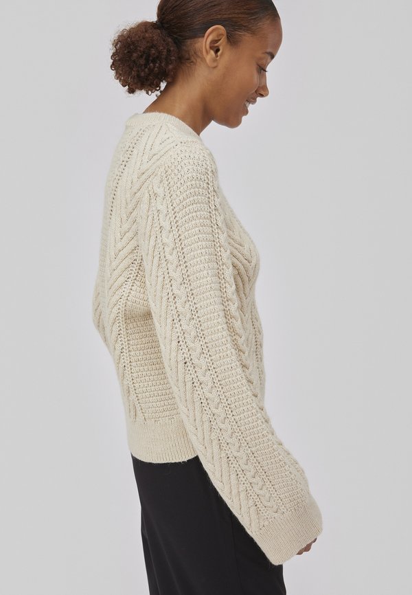 GRANNON - Strickpullover - vanilla ice