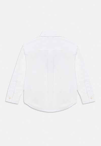 Λευκό πουκάμισο με μακριά μανίκια που διαθέτει κλασικό γιακά, κούμπωμα με κουμπιά και πίσω πλαϊνές ραφές με πιέτα. Λείο ύφασμα με καθαρό φινίρισμα.
