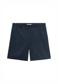 Shorts bleumarin dintr-un material ușor, cu talie elastică, închidere cu nasture și buzunare laterale, având o textură netedă și simplă.