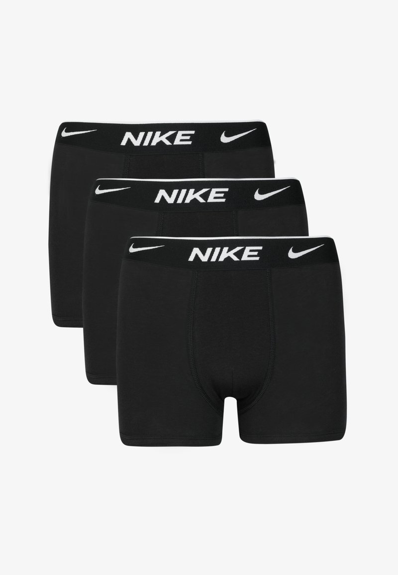 Tre paia di boxer neri con logo Nike bianco sull'elastico in vita, caratterizzati da un tessuto liscio e elastico e da un design aderente.