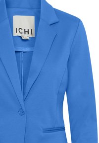 Blazer bleu vif à un bouton avec revers crantés et poches passepoilées, fabriqué par la marque ICHI, taille small.