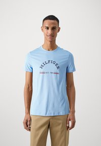 Tommy Hilfiger - T-shirt z nadrukiem