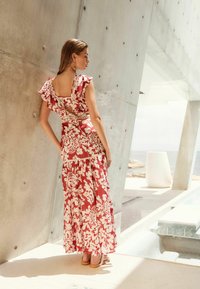 Next TALL - Maksikleit - red white