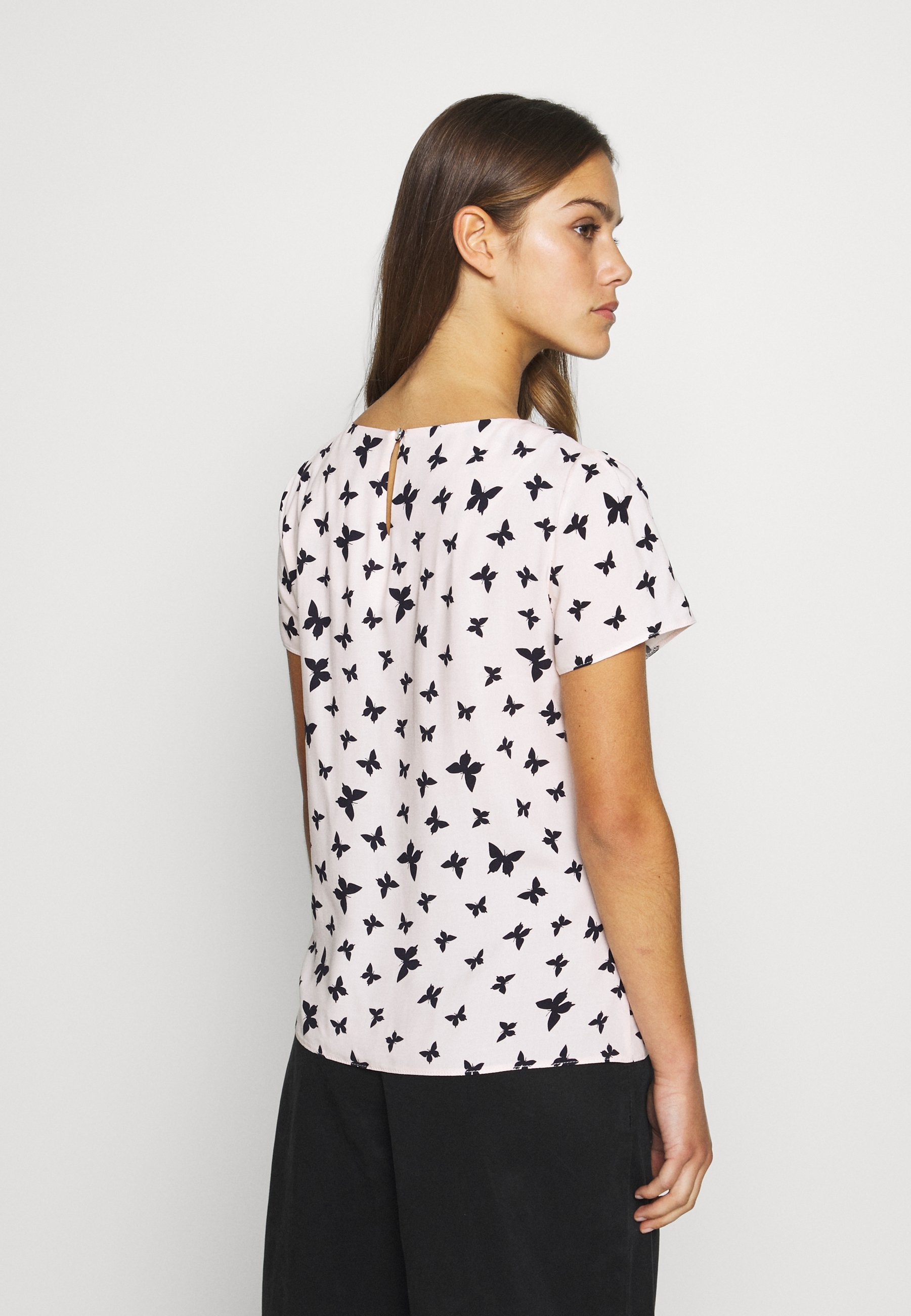 Dorothy Perkins Petite BILLIE BUTTERFLY BUTTON Bluser Dorothy Perkins Petite BILLIE PETITE - Bluser - white
