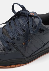 Globe FUSION - Skate shoes - phantom/burnt orange