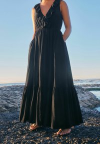 Next PLUNGE NECK - Maxi šaty - black