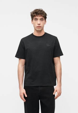 SHORT SLEEVE BADGE TEE - Paprasti marškinėliai - black